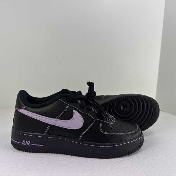 Nike Air Force 1 Lv8 Black Purple HJ4563-001 Sneaker Shoe Trainer Big Kid's - Picture 1 of 12
